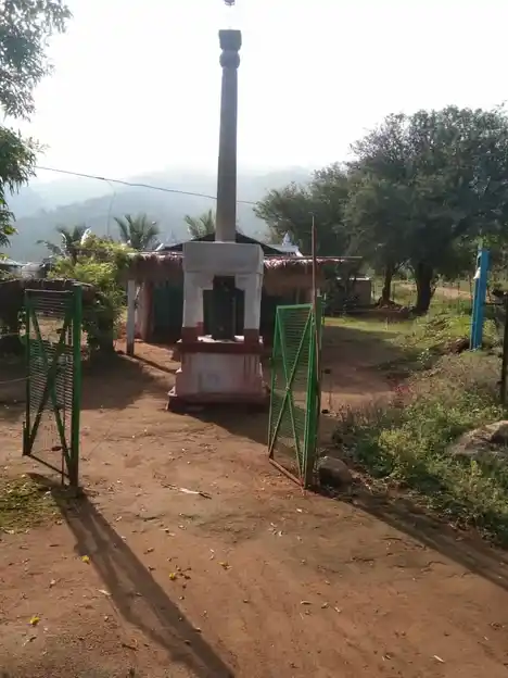 Arulmigu Sundaraperumal Temple, Vellikuppampalayam - 641010 அருள்மிகு சுந்தரபெருமாள் திருக்கோயில், Vellikuppampalayam - 641010, Coimbatore - Ancient Temple Architecture and History Image 3