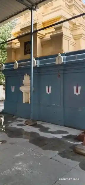 Arulmigu Sundararaja Perumal and Anjaneeya Swamy Temple, Choolai, Chennai - 600112 அருள்மிகு சுந்தரராஜப் பெருமாள் மற்றும் ஆஞ்சநேயசுவாமி திருக்கோயில், சூளை, சென்னை - 600112, Chennai - Ancient Temple Architecture and History Image 2