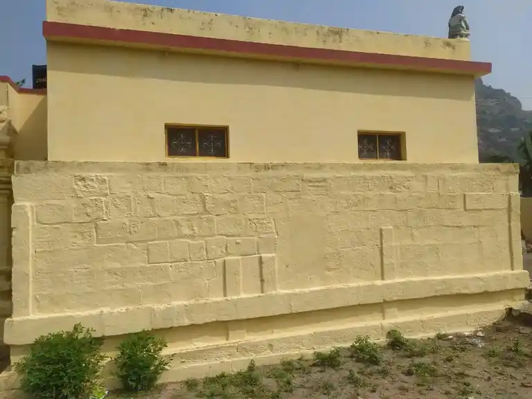 Arulmigu Sundararaja Perumal Temple, Malaiyadikuruchi - 627011