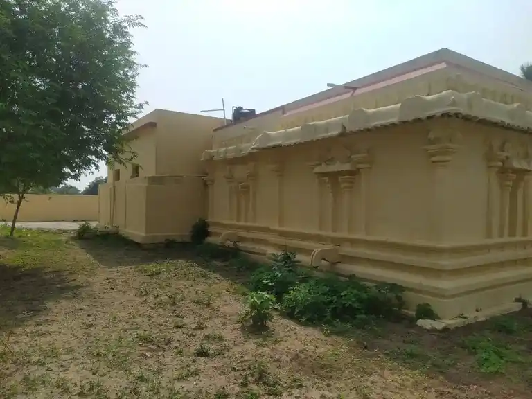Arulmigu Sundararaja Perumal Temple, Malaiyadikuruchi - 627011 அருள்மிகு சுந்தரராஜப் பெருமாள் திருக்கோயில், Malaiyadikuruchi - 627011, Tenkasi - Ancient Temple Architecture and History Image 4