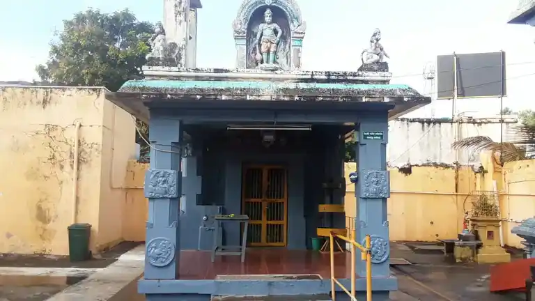 Arulmigu Sundararaja Perumal Temple, Peravallur, Chennai - 600082 அருள்மிகு சுந்தரராஜப் பெருமாள் திருக்கோயில், பெரவள்ளுர், சென்னை - 600082, Chennai - Ancient Temple Architecture and History Image 2