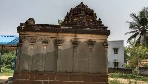 Arulmigu Sundararaja Perumal Temple, Sempanur - 630313 அருள்மிகு சுந்தரராஜப் பெருமாள் திருக்கோயில், Sempanur - 630313, Sivagangai - Ancient Temple Architecture and History Image 2