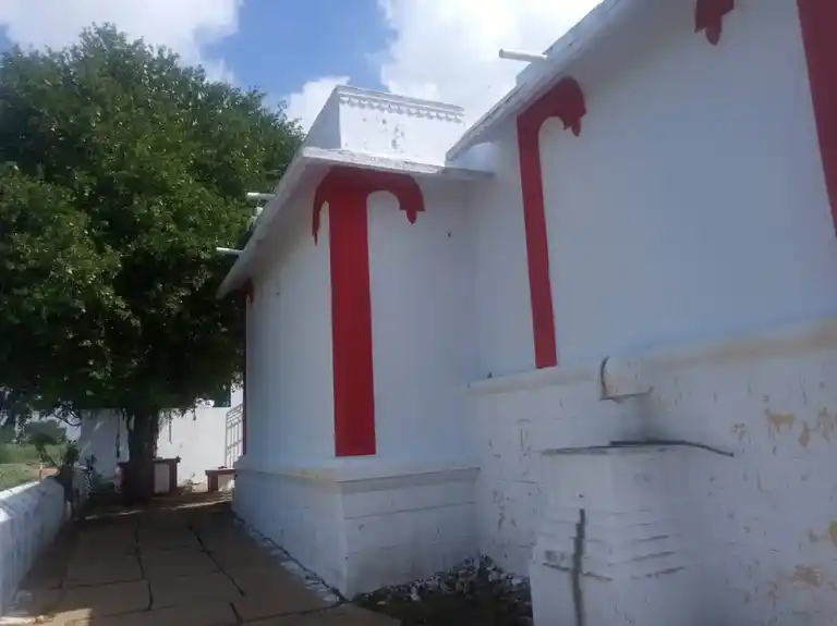 Arulmigu Sundaravalli Amman Temple, Maruthangudi - 625706 Arulmigu Sundaravalli Amman Temple, Maruthangudi - 625706, Madurai - Ancient Temple Architecture and History Image 3