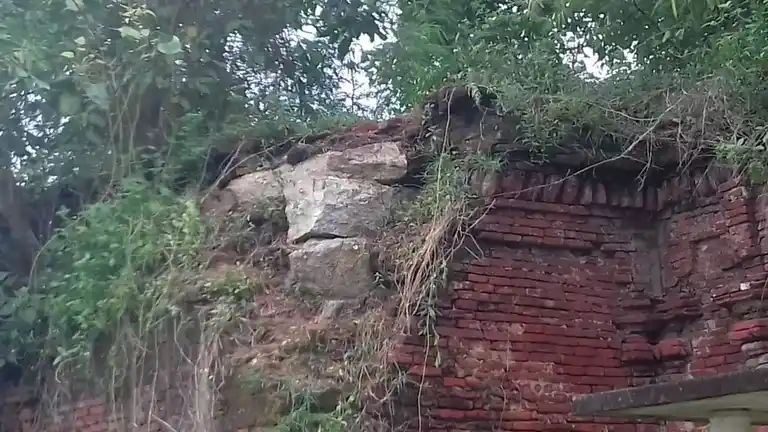 Arulmigu Sundareshwarar Temple, Avalur - 632531 அருள்மிகு சுந்தரேஸ்வரர் திருக்கோயில், அவலூர் - 632531, Ranipet - Ancient Temple Architecture and History Image 3