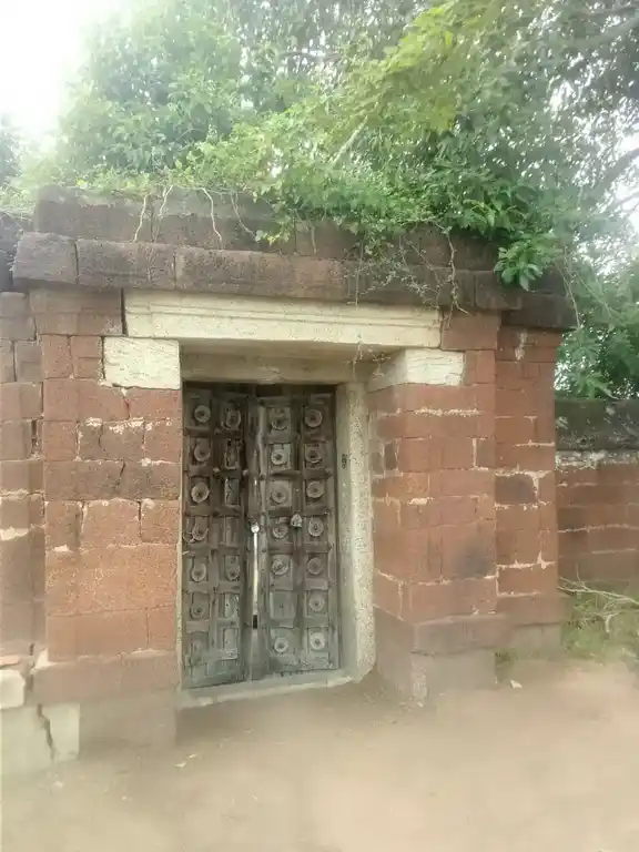 Arulmigu Sundareshwarar Temple, Melpanaiyur - 623538 அருள்மிகு சுந்தரேஸ்வரர் திருக்கோயில், Melpanaiyur - 623538, Ramanathapuram - Ancient Temple Architecture and History Image 6