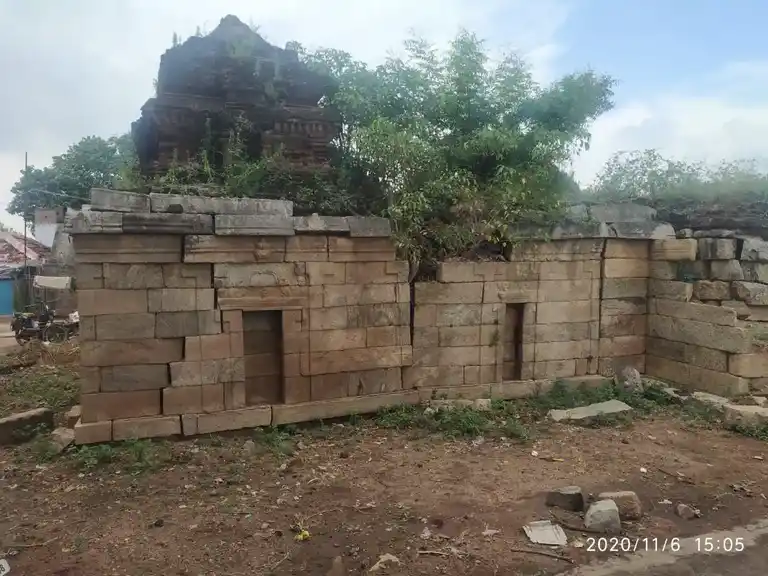 Arulmigu Sundareswarar Senthotiyamman Temple, Samuthiram - 621306 அருள்மிகு மீனாட்சி சுந்தரேஸ்வரர் மற்றும் செந்தோட்டியம்மன் அய்யனார் திருக்கோயில், Samuthiram - 621306, Thiruchirappalli - Ancient Temple Architecture and History Image 2