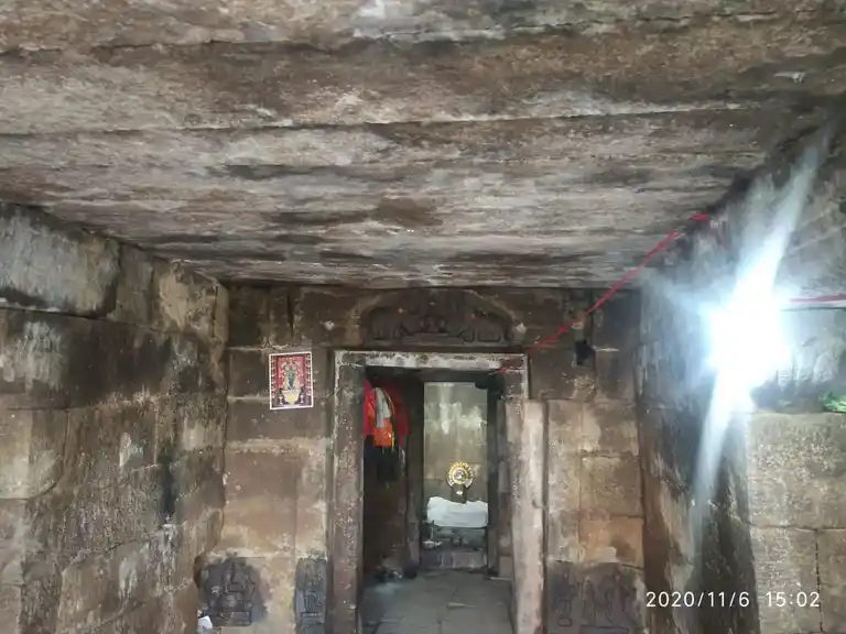 Arulmigu Sundareswarar Senthotiyamman Temple, Samuthiram - 621306 அருள்மிகு மீனாட்சி சுந்தரேஸ்வரர் மற்றும் செந்தோட்டியம்மன் அய்யனார் திருக்கோயில், Samuthiram - 621306, Thiruchirappalli - Ancient Temple Architecture and History Image 5