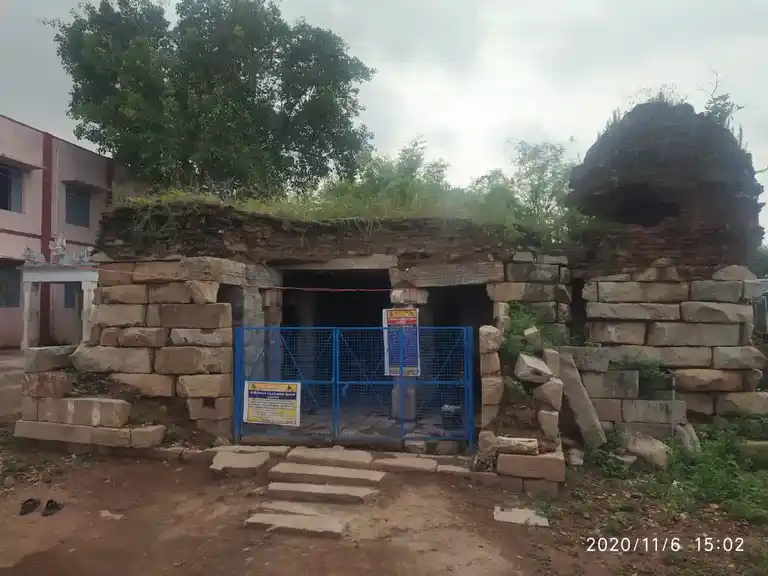 Arulmigu Sundareswarar Senthotiyamman Temple, Samuthiram - 621306 அருள்மிகு மீனாட்சி சுந்தரேஸ்வரர் மற்றும் செந்தோட்டியம்மன் அய்யனார் திருக்கோயில், Samuthiram - 621306, Thiruchirappalli - Ancient Temple Architecture and History Image 7