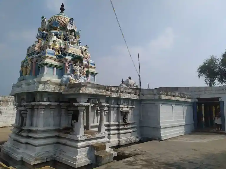 Arulmigu Sundareswarar Temple, Kadur - 621716 அருள்மிகு சுந்தரேஸ்வரர் மற்றும் வரதராஜப்பெருமாள் திருக்கோயில், Kadur - 621716, Perambalur - Ancient Temple Architecture and History Image 3