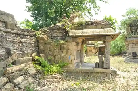 Arulmigu Sundareswarar Temple, Ko-Kothanur - 606302 அருள்மிகு சுந்தரேசுவரர் திருக்கோயில், கோ கோதனூர் - 606302, Cuddalore - Ancient Temple Architecture and History Image 6