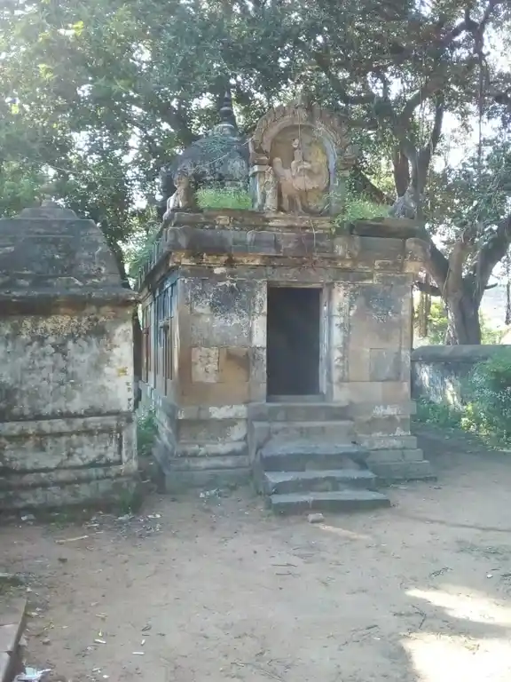 Arulmigu Sundareswarar Temple, Paravalur - 606003 அருள்மிகு சுந்தரேஸ்வரர் திருக்கோயில், பரவலூர் - 606003, Cuddalore - Ancient Temple Architecture and History Image 4