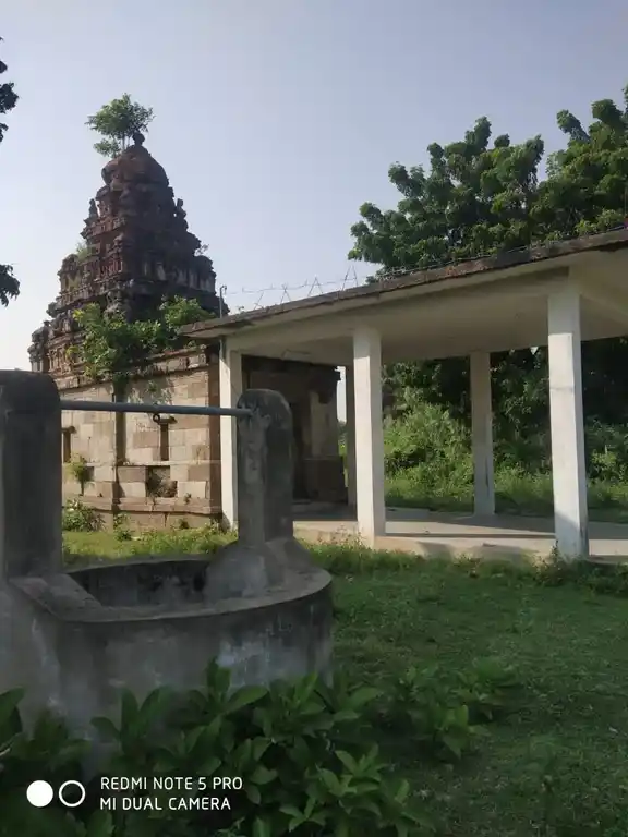 Arulmigu Sundarraja Perumal Temple, Centre Of The Village, Neithavoyal - 601203 அருள்மிகு சுந்தர்ராஜப் பெருமாள் திருக்கோயில், Centre Of The Village, Neithavoyal - 601203, Tiruvallur - Ancient Temple Architecture and History Image 4