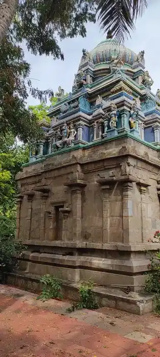 Arulmigu Sundarrajaperumal Temple, Nangavaram - 639110 அருள்மிகு சுந்தராஜப்பெருமாள் திருக்கோயில், Nangavaram - 639110, Karur - Ancient Temple Architecture and History Image 5