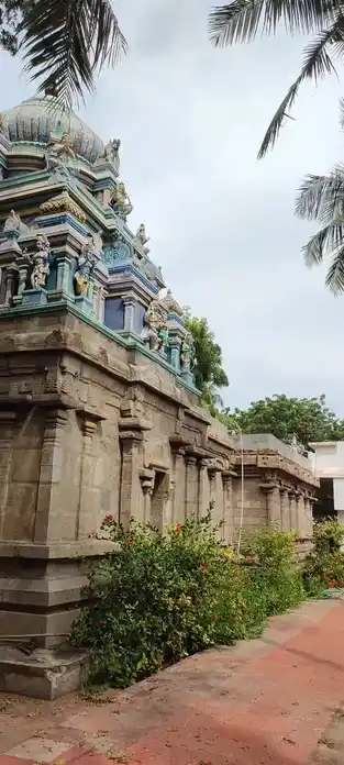 Arulmigu Sundarrajaperumal Temple, Nangavaram - 639110 அருள்மிகு சுந்தராஜப்பெருமாள் திருக்கோயில், Nangavaram - 639110, Karur - Ancient Temple Architecture and History Image 6