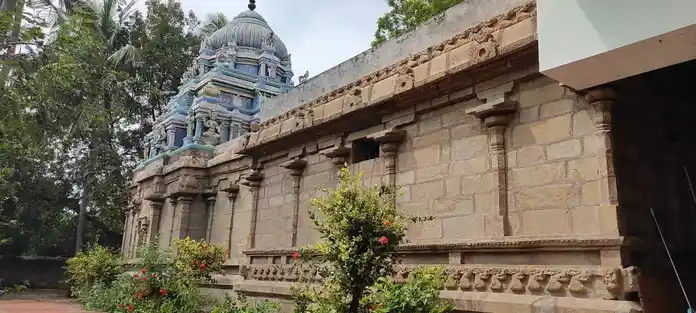Arulmigu Sundarrajaperumal Temple, Nangavaram - 639110 அருள்மிகு சுந்தராஜப்பெருமாள் திருக்கோயில், Nangavaram - 639110, Karur - Ancient Temple Architecture and History Image 8