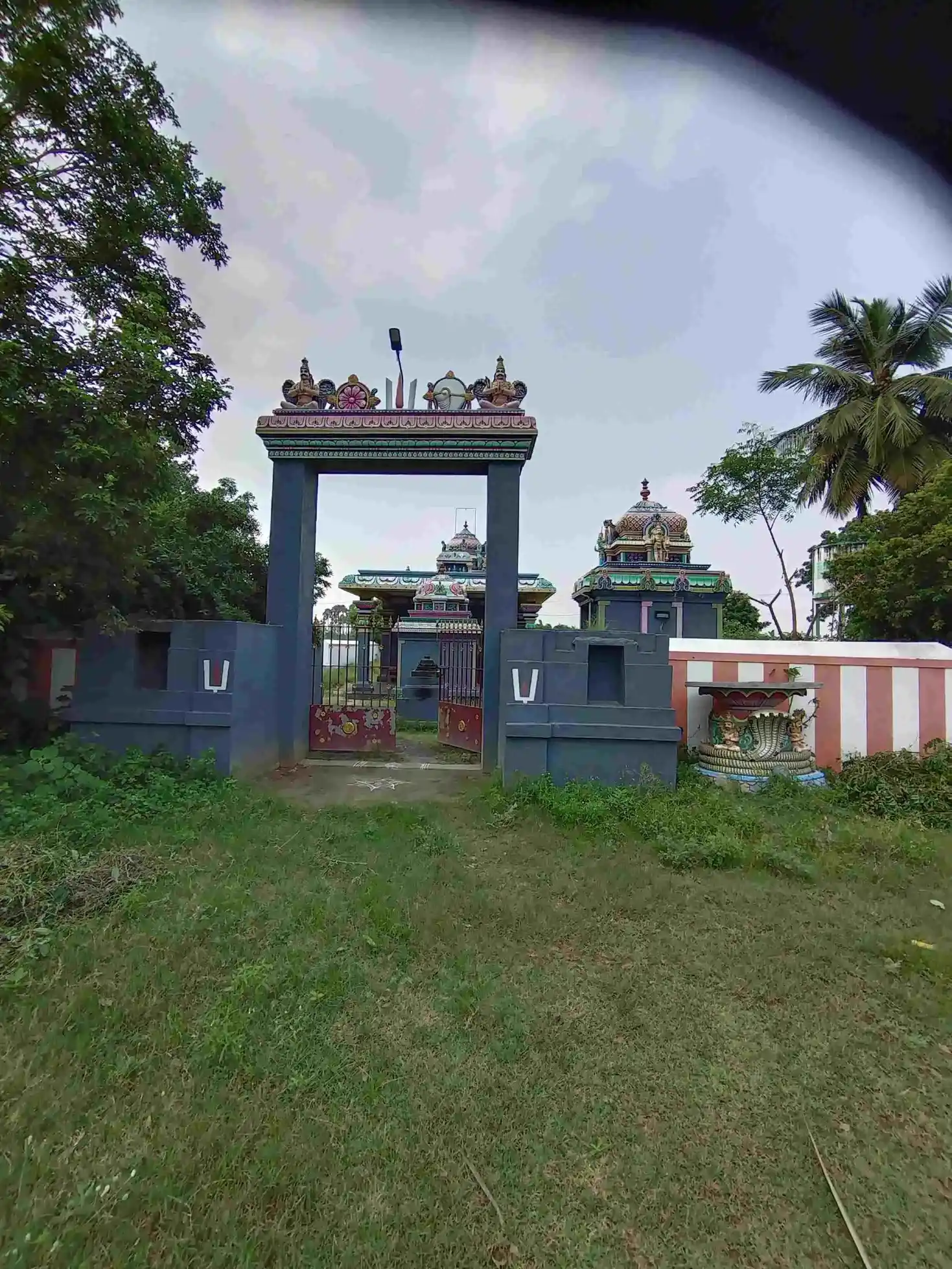 Arulmigu Sundhara Varadharaja Perumal Temple, Karukamalai - 603305 அருள்மிகு சுந்தர வரதராஜப் பெருமாள் திருக்கோயில், Karukamalai - 603305, Chengalpattu - Ancient Temple Architecture and History Image 4