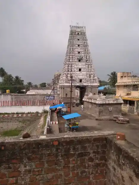 Arulmigu Sundhara Varadharaja Perumal Temple, Uthiramerur - 603406 அருள்மிகு சுந்தரவரதராஜ பெருமாள் திருக்கோயில், உத்திரமேரூர் - 603406, Kancheepuram - Ancient Temple Architecture and History Image 3
