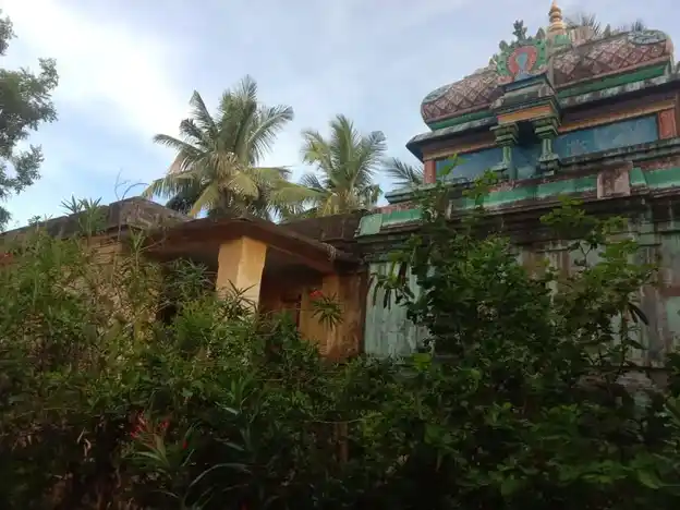 Arulmigu Sundhareshwarar And Lakshmi Narayanap Perumal Temple, Marungur - 609702 அருள்மிகு சுந்தரேஸ்வரர் மற்றும் லெட்சுமிநாராயணப்பெருமாள் திருக்கோயில், Marungur - 609702, Nagapattinam - Ancient Temple Architecture and History Image 2