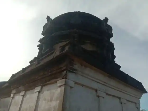 Arulmigu Sundhareshwarar Swamy And Sawndharaja Perumal Temple, Arunmozhidevan - 609203 Arulmigu Sundhareshwarar Swamy And Sawndharaja Perumal Temple, Arunmozhidevan - 609203, Nagapattinam - Ancient Temple Architecture and History Image 2