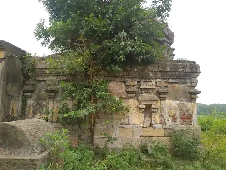 Arulmigu Sundhareshwarar Temple, Seruvandur - 610107 அருள்மிகு சுந்தரேஸ்வரர் திருக்கோயில், Seruvandur - 610107, Thiruvarur - Ancient Temple Architecture and History Image 2