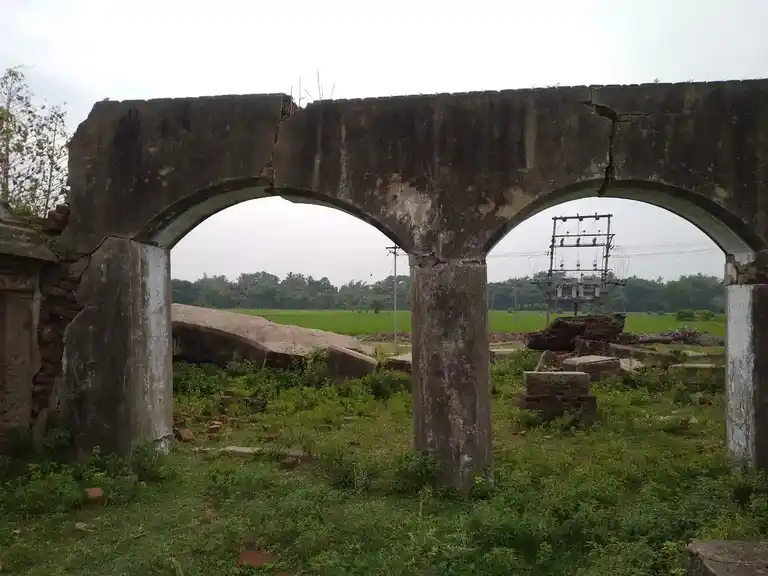 Arulmigu Sundhareshwarar Temple, Seruvandur - 610107 அருள்மிகு சுந்தரேஸ்வரர் திருக்கோயில், Seruvandur - 610107, Thiruvarur - Ancient Temple Architecture and History Image 4
