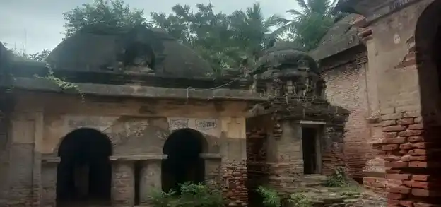 Arulmigu Sundhareswarar Temple, Maligaithidal - 612701 அருள்மிகு சுந்தரேஸ்வரர் திருக்கோயில், Maligaithidal - 612701, Thiruvarur - Ancient Temple Architecture and History Image 9