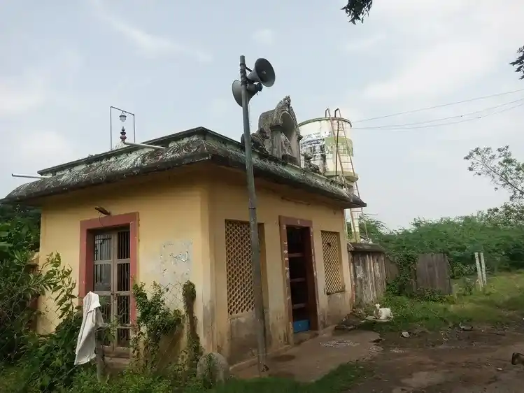Arulmigu Sundhareswarar Temple, Mugundhanoor - 609403 அருள்மிகு சுந்தரேஸ்வரர் திருக்கோயில், Mugundhanoor - 609403, Thiruvarur - Ancient Temple Architecture and History Image 3