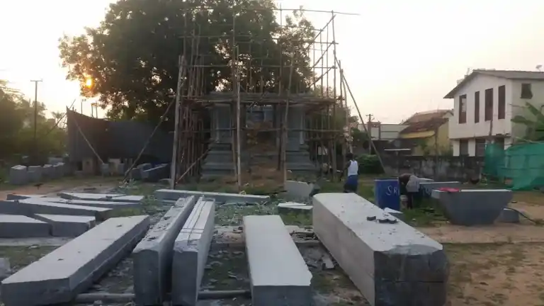 Arulmigu Sundharraja Perumal Temple, Aranthangi - 614616 அருள்மிகு சுந்தரராஜ பெருமாள் திருக்கோயில், Aranthangi - 614616, Pudukkottai - Ancient Temple Architecture and History Image 3