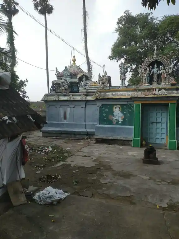 Arulmigu Sundravaradharaja Perumal Temple, Nallavur - 604154 அருள்மிகு சுந்தரவரதராஜப்பெருமாள் திருக்கோயில், Nallavur - 604154, Viluppuram - Ancient Temple Architecture and History Image 3