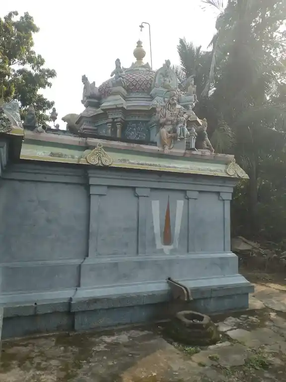 Arulmigu Sundravaradharaja Perumal Temple, Nallavur - 604154 அருள்மிகு சுந்தரவரதராஜப்பெருமாள் திருக்கோயில், Nallavur - 604154, Viluppuram - Ancient Temple Architecture and History Image 5