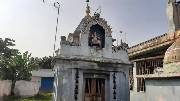 Arulmigu Sundravinayagar Temple, Kozhipattu - 605302 அருள்மிகு சுந்தரவிநாயகர் திருக்கோயில், Kozhipattu - 605302, Viluppuram - Ancient Temple Architecture and History Image 4
