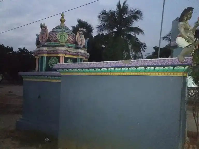 Arulmigu Sundravinayagar Temple, Naanakaalmedu - 604301 அருள்மிகு சுந்தரவிநாயகர் திருக்கோயில், Naanakaalmedu - 604301, Viluppuram - Ancient Temple Architecture and History Image 2