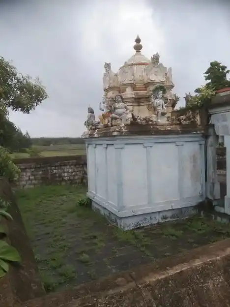 Arulmigu Sundravinayagar Temple, Sirunavalur - 604304 அருள்மிகு சுந்தரவிநாயகர் திருக்கோயில், Sirunavalur - 604304, Viluppuram - Ancient Temple Architecture and History Image 4