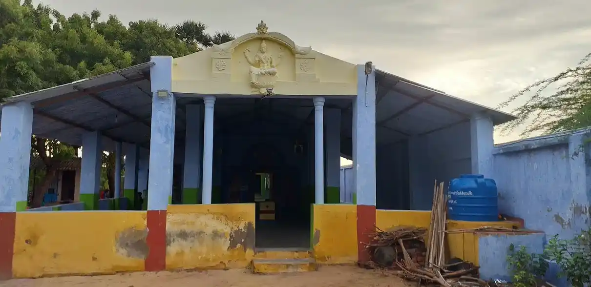 Arulmigu Suntharathiamman Temple, Anukulapuram, Kulasekarapattanam - 628206 அருள்மிகு சுந்தராட்சியம்மன் திருக்கோயில், Anukulapuram, Kulasekarapattanam - 628206, Thoothukudi - Ancient Temple Architecture and History Image 2