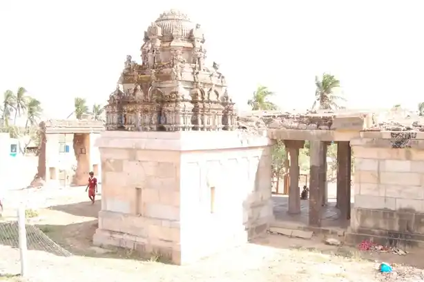 Arulmigu Suptha Risheswarar Temple, Nemam, Ezhilur - 614715 அருள்மிகு சப்தரிஷீஸ்வரர் திருக்கோயில், எழிலூர், எழிலூர் - 614715, Thiruvarur - Ancient Temple Architecture and History Image 5
