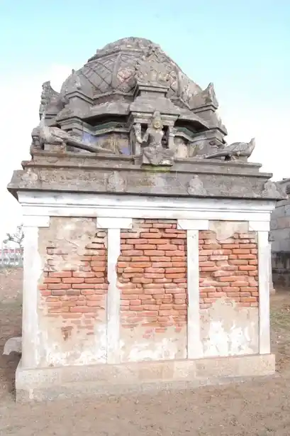 Arulmigu Suptha Risheswarar Temple, Nemam, Ezhilur - 614715 அருள்மிகு சப்தரிஷீஸ்வரர் திருக்கோயில், எழிலூர், எழிலூர் - 614715, Thiruvarur - Ancient Temple Architecture and History Image 9