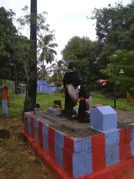 Arulmigu Suraikavauyyan Sastha Temple, Cheevalaperi - 627107 அருள்மிகு சுரைக்காவல் அய்யன் சாஸ்தா திருக்கோயில், Cheevalaperi - 627107, Tirunelveli - Ancient Temple Architecture and History Image 4