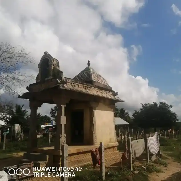 Arulmigu Suriyanaar Temple, V.Soorakudi - 630501 Arulmigu Suriyanaar Temple, V.Soorakudi - 630501, Sivagangai - Ancient Temple Architecture and History Image 5