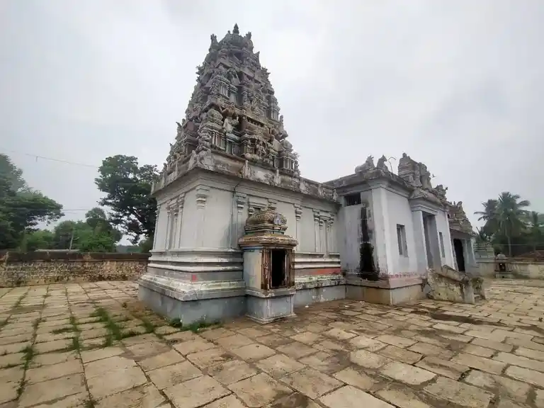 Arulmigu Surnapurisvarar Temple, Poonapur - 614904 அருள்மிகு சுவர்ணபுரீஸ்வரர் திருக்கோயில், Poonapur - 614904, Thanjavur - Ancient Temple Architecture and History Image 5