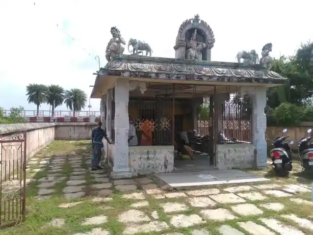 Arulmigu Suruli Ayyanar Temple, Kurumbal - 610203