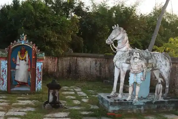 Arulmigu Suruli Ayyanar Temple, Kurumbal - 610203 அருள்மிகு சுருளி அய்யனார் திருக்கோயில், குறும்பல் - 610203, Thiruvarur - Ancient Temple Architecture and History Image 5