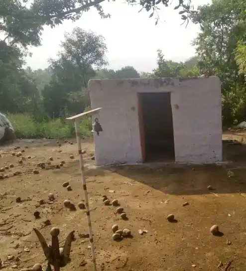 Arulmigu Sutheragaragam Temple, Nammandahalli - 636812 அருள்மிகு சூத்திர கரகம் திருக்கோயில், Nammandahalli - 636812, Dharmapuri - Ancient Temple Architecture and History Image 4