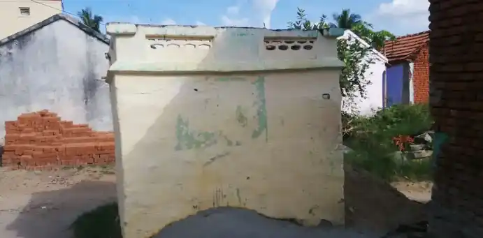 Arulmigu Suthirakaragam Temple, Chinna Manavaranapalli - 635121 அருள்மிகு சூத்திர கரகம் திருக்கோயில், Chinna Manavaranapalli - 635121, Krishnagiri - Ancient Temple Architecture and History Image 4