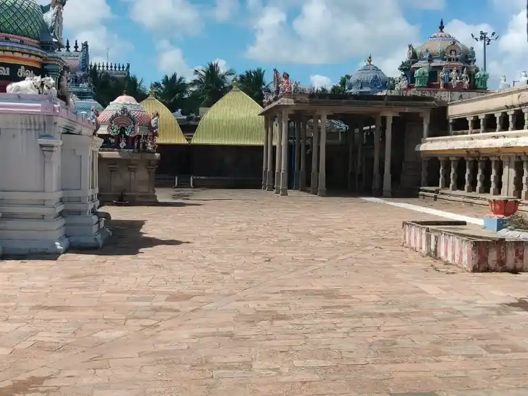 Arulmigu Suvedaranyeswaraswamy Temple, Thriuvengadu - 609114 அருள்மிகு சுவேதாரண்யேசுவர சுவாமி திருக்கோயில், திருவெண்காடு - 609114, Mayiladuthurai - Ancient Temple Architecture and History Image 3