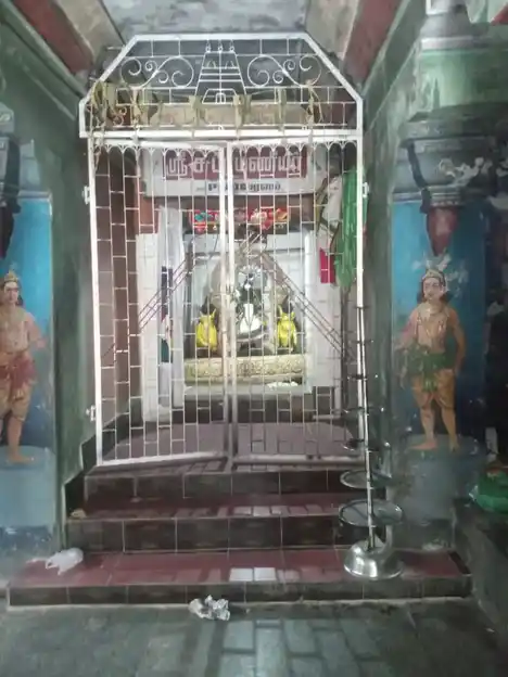 Arulmigu Suyamboonatha Swami Temple, Peralam - 609405 அருள்மிகு சுயம்புநாதசுவாமி திருக்கோயில், பேரளம் - 609405, Thiruvarur - Ancient Temple Architecture and History Image 5