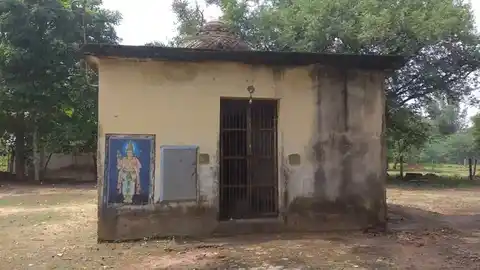 Arulmigu Suyambunatha Swamy Temple, Narasinganatham - 609309 Arulmigu Suyambunatha Swamy Temple, Narasinganatham - 609309, Mayiladuthurai - Ancient Temple Architecture and History Image 2