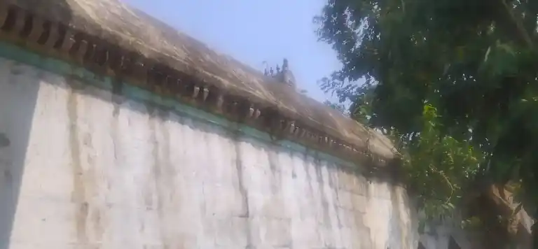 Arulmigu Suyampirakasha Eswarar Temple, Ellupakudi - 630001 அருள்மிகு சுயம்பிரகாசேஸ்வரர் திருக்கோயில், Ellupakudi - 630001, Sivagangai - Ancient Temple Architecture and History Image 4