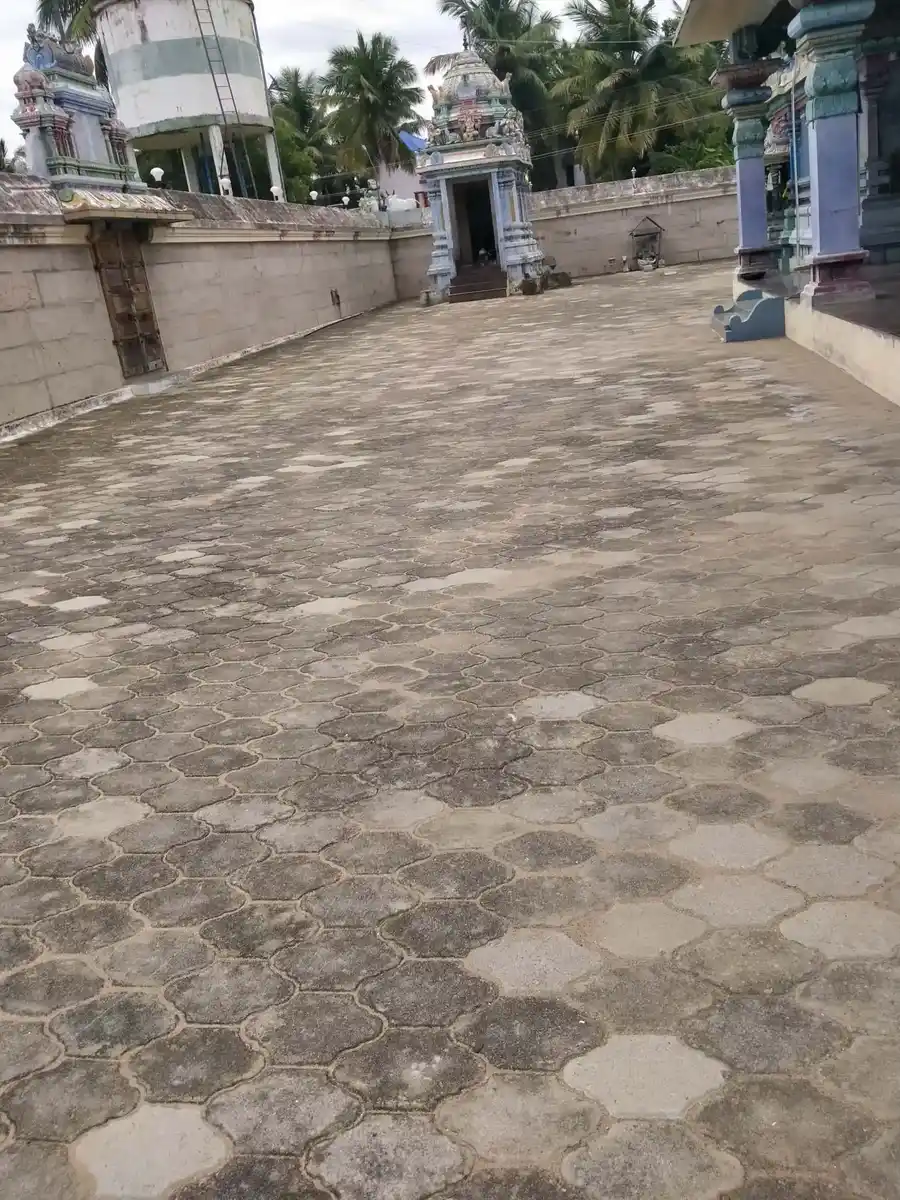 Arulmigu Suyamprakashaswamy Temple, Avanam - 614601 அருள்மிகு சுயம்பிரகாச சுவாமி திருக்கோயில், Avanam - 614601, Thanjavur - Ancient Temple Architecture and History Image 5