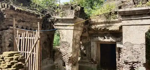Arulmigu Suyampunathaswamy Temple, Arivaloor - 609401