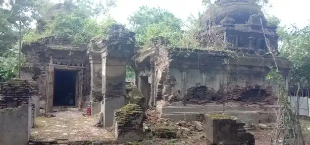 Arulmigu Suyampunathaswamy Temple, Arivaloor - 609401 Arulmigu Suyampunathaswamy Temple, Arivaloor - 609401, Mayiladuthurai - Ancient Temple Architecture and History Image 6
